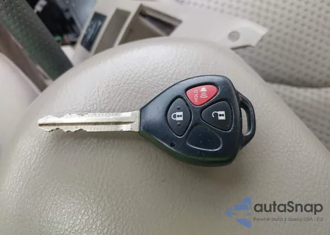 2008 Toyota Rav4 Base V6 z USA, uszkodzony, nr VIN JTMBK33V186046960